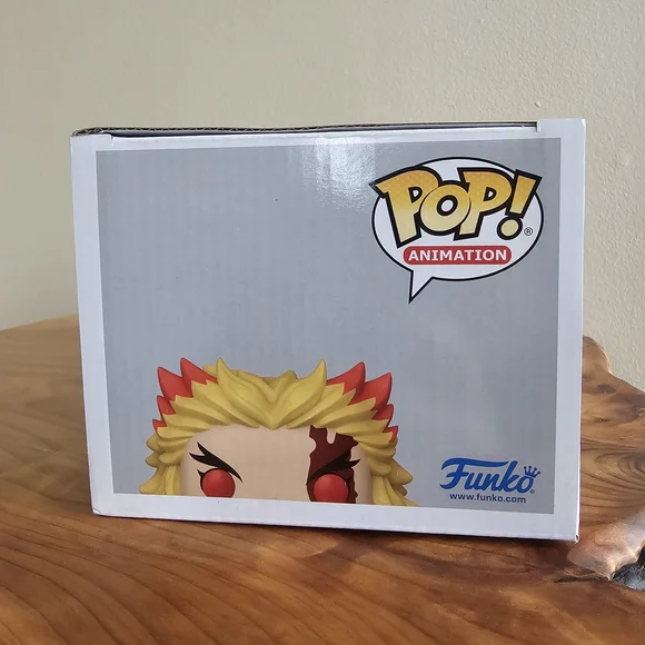 Funko Pop! Animation Demon Slayer Kyojuro Rengoku Vinyl Figure - Yellow & Red - Picture 6 of 7